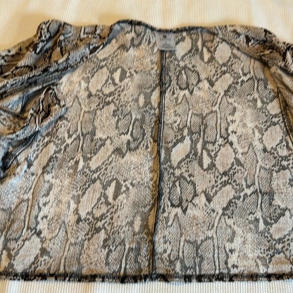 Shade & Shore Animal Print Cover up Set Size Small - Picture 7 of 16